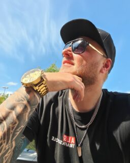 9 køreprøver. 9 beståede. Fuld plade i denne uge! 🚗💨

John bestod sin køreprøve i dag, som den sidste, og dermed kan vi sætte punktum for en vanvittig uge hos Als Trafikskole. Kæmpe stort tillykke til John og alle vores nye bilister – I har virkelig leveret varen! 👏

Vi kunne ikke være mere stolte. Tak for tilliden! ❤️

#Kørekort #Køreprøve #Bestået #AlsTrafikskole #Sønderborg